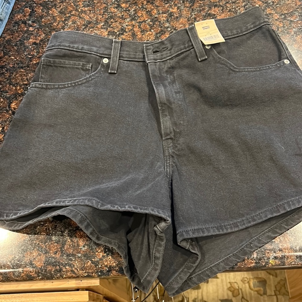 Levi’s high waisted Mom shorts